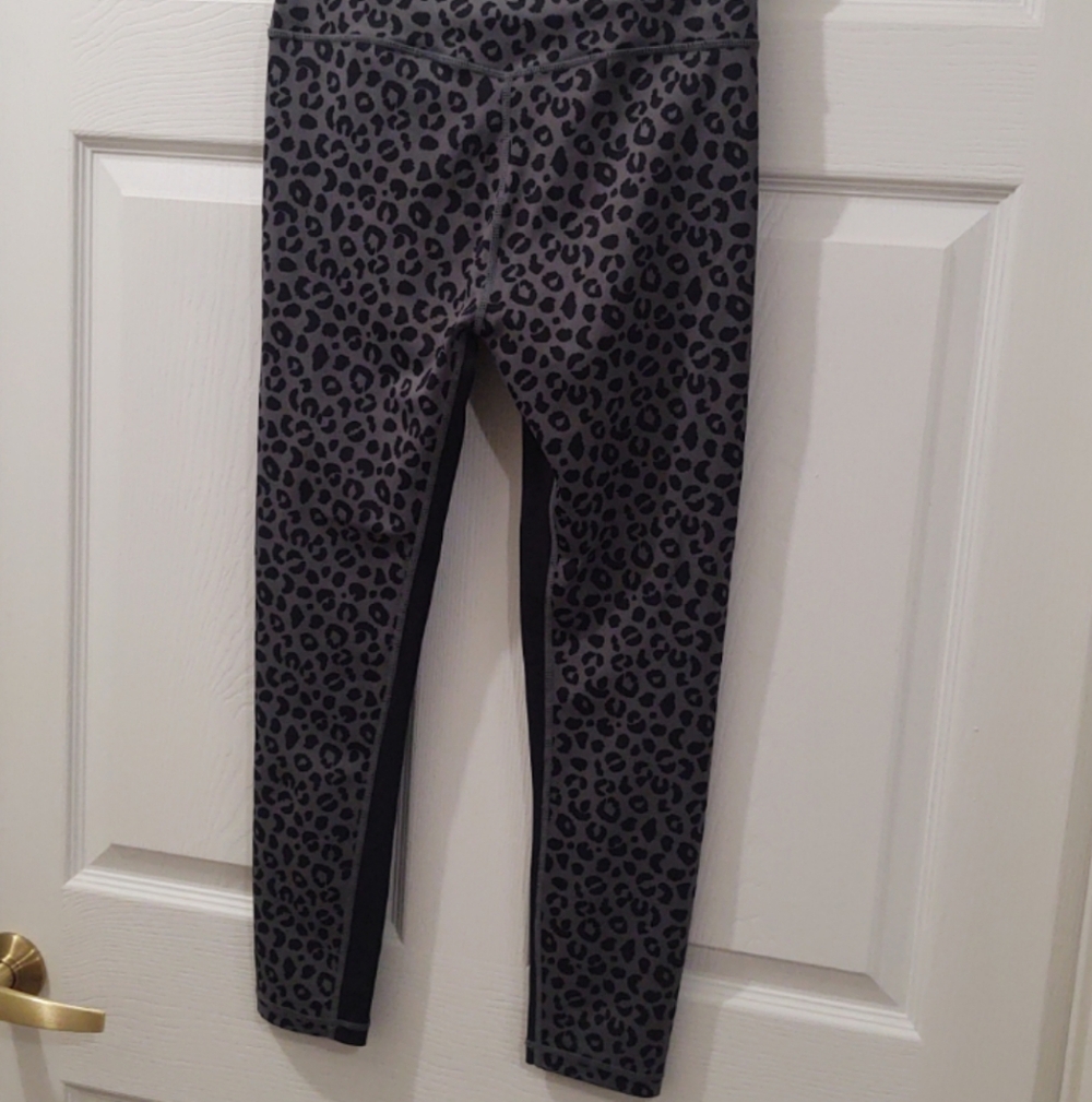 Allfenix Women Print Leggings| Gray/Black | Sz SM - Picture 2 of 4